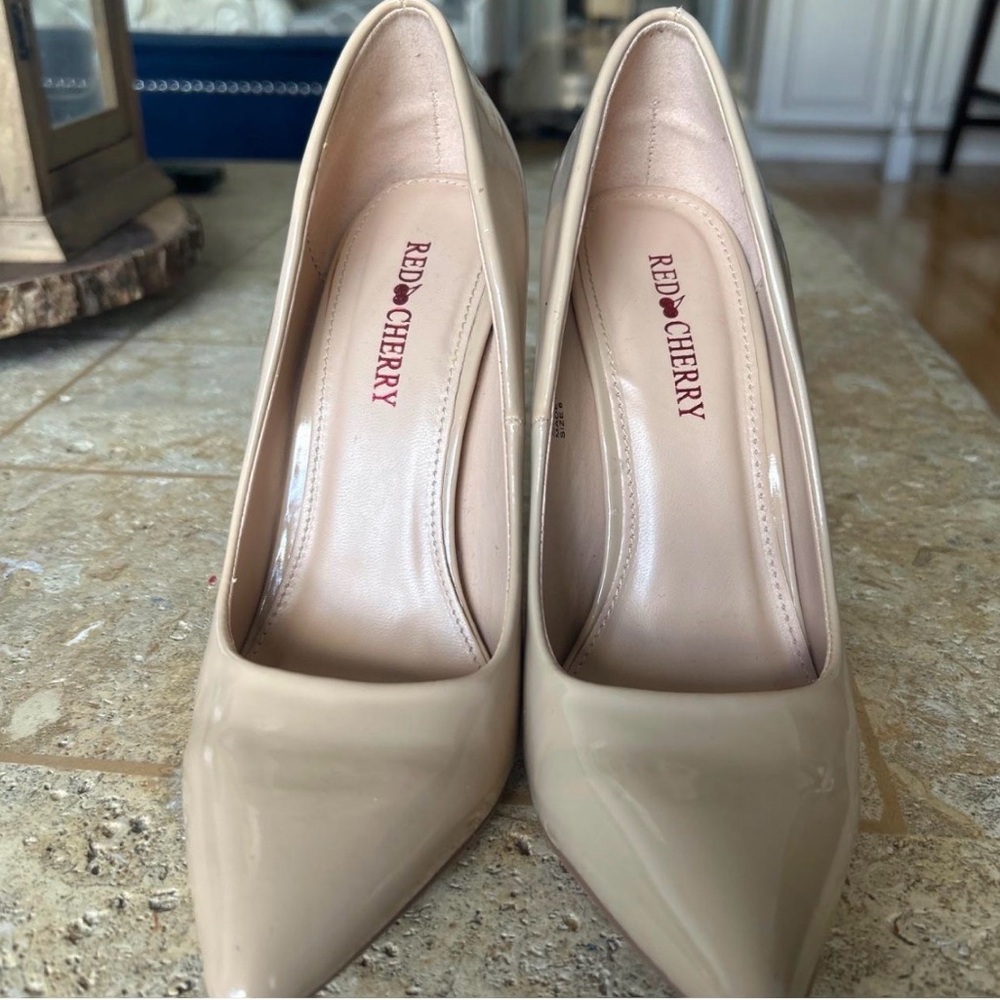 RED CHERRY Nude Patent Pointed-Toe Pumps